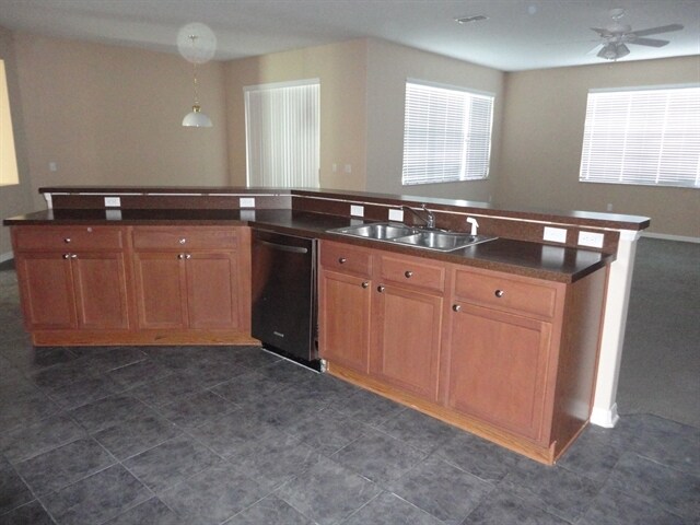 Building Photo - 5331 Sandy Shell Dr