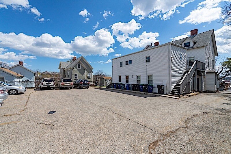 Building Photo - 5 Munroe St