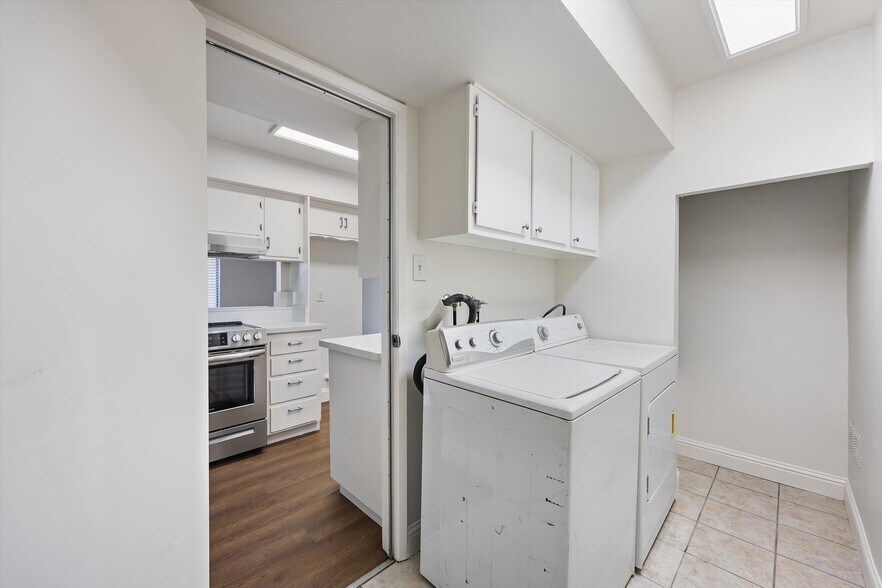 Building Photo - 4700 Nordic Dr