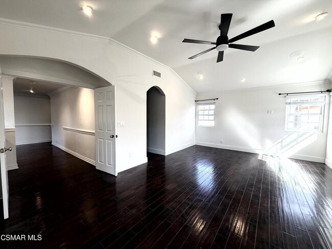 Building Photo - 29608 Lazy Oak Pl