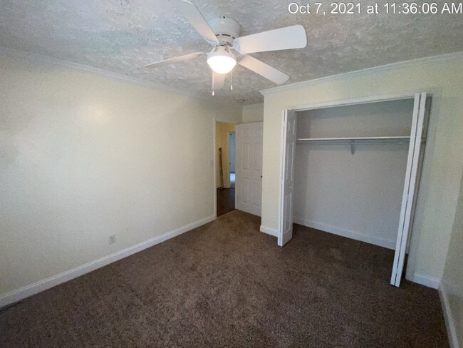 Building Photo - 1005 Sandalwood Dr