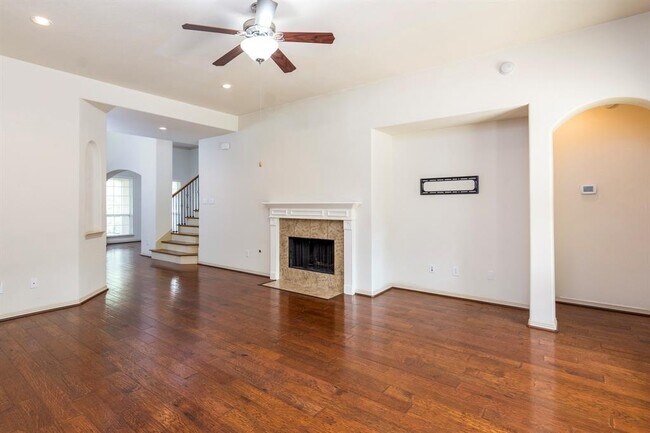Building Photo - 62 S Longsford Cir
