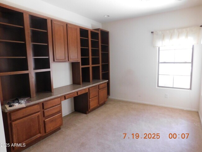 Building Photo - 12810 W Charter Oak Rd