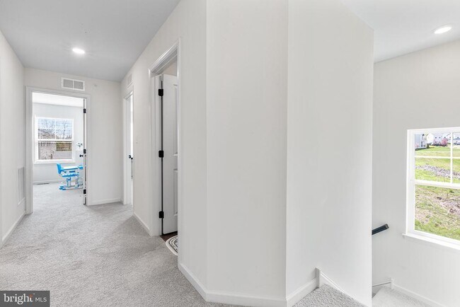 Building Photo - 315 Hayward Ct