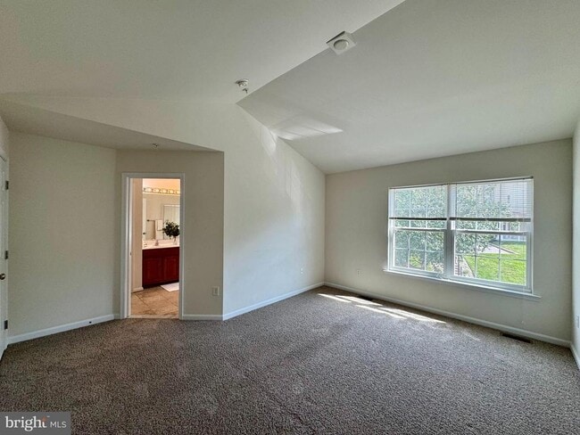 Building Photo - 3788 Bedford Dr
