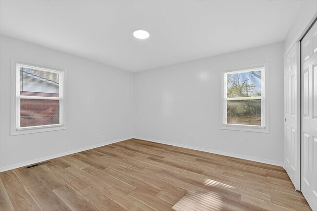 Building Photo - Newly Renovated 3 Bedroom Home for Rent wi...