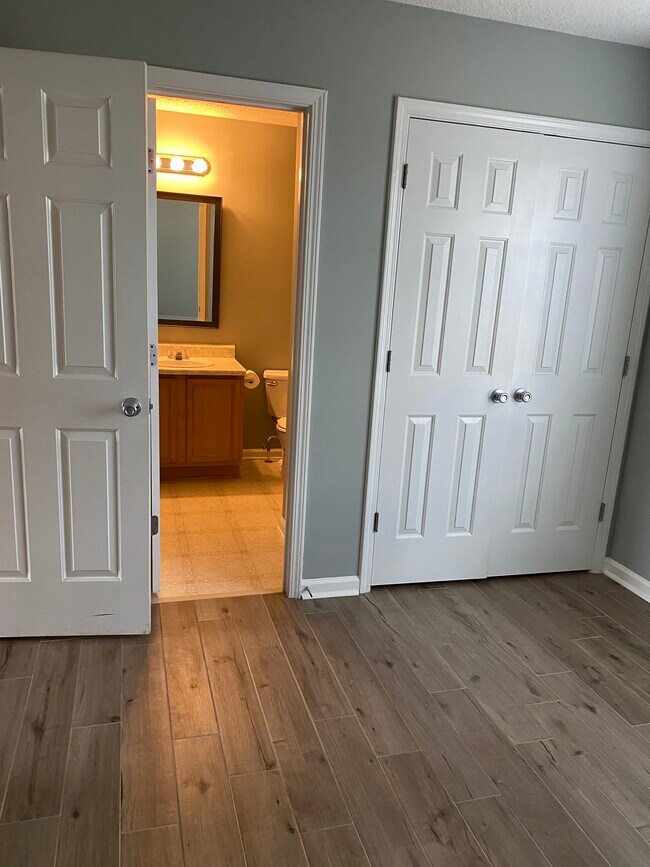 Building Photo - 125 Chastain Cir