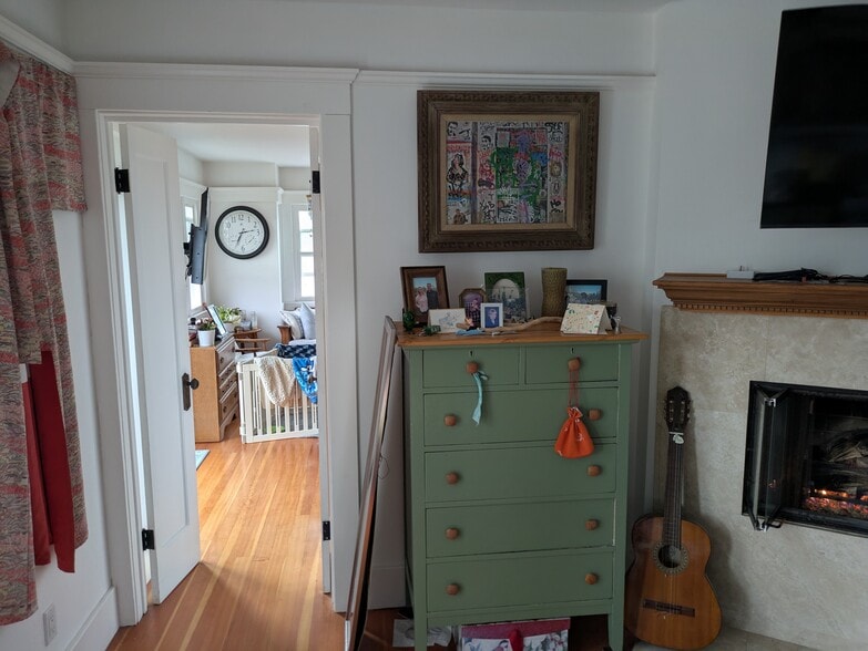 Building Photo - 522 E Maple Ave