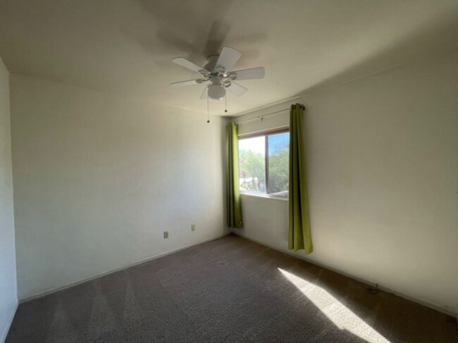 Building Photo - 3 Bedroom Home in La Paloma