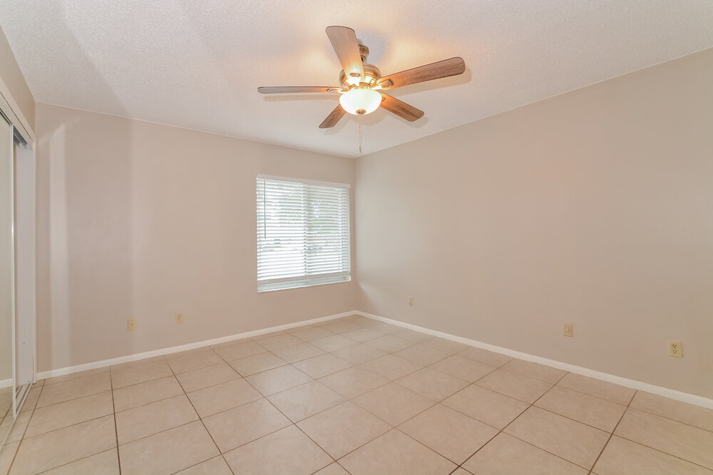Building Photo - 1448 La Paloma Cir