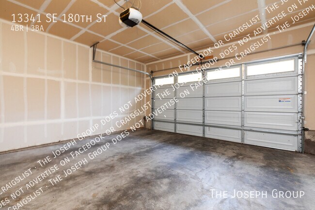 Building Photo - 13341 SE 180th St
