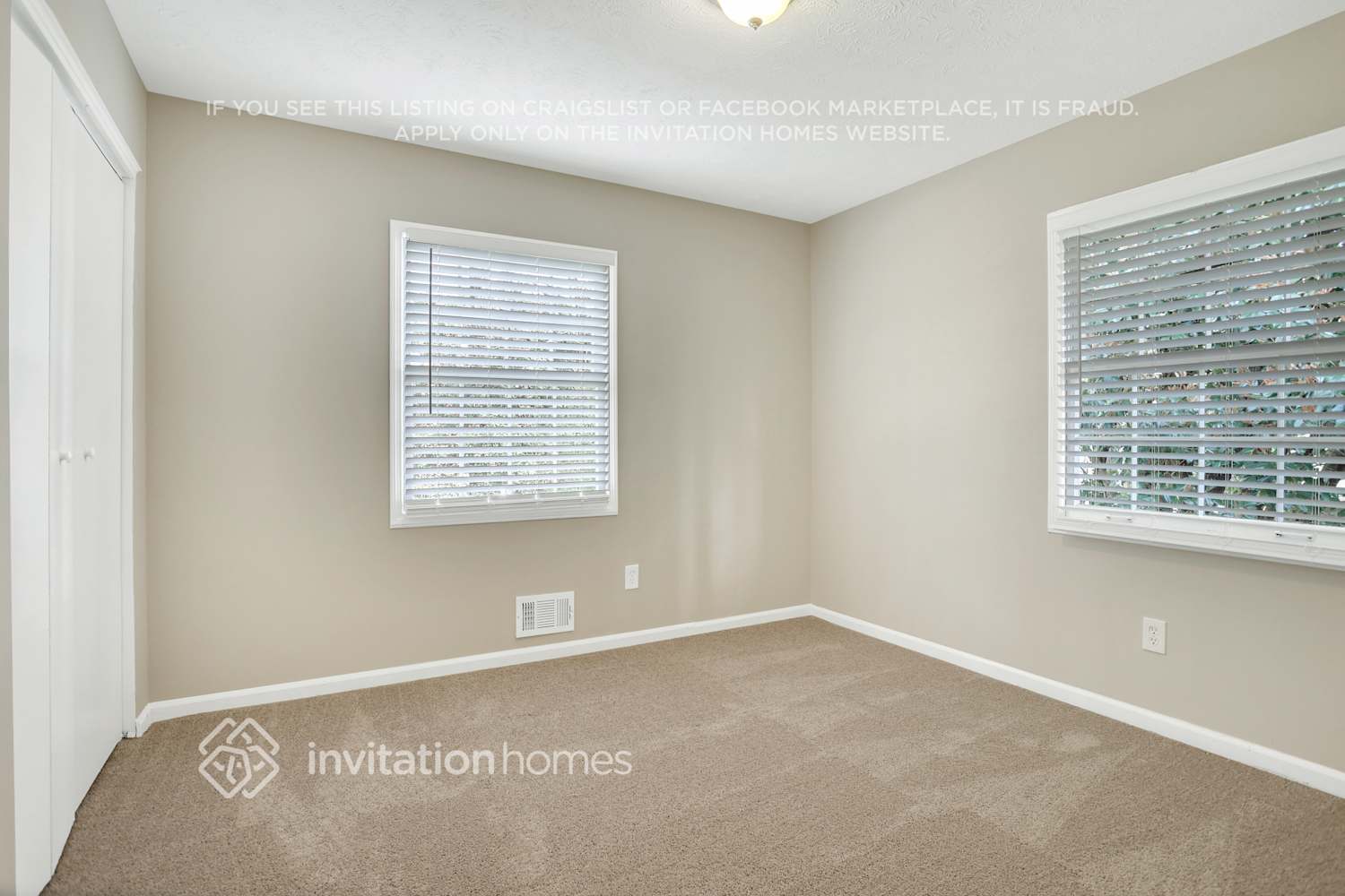 Building Photo - 3410 Ravenswood Dr SW