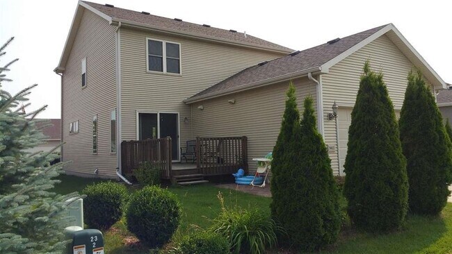 Building Photo - 9412 Briar Haven Dr