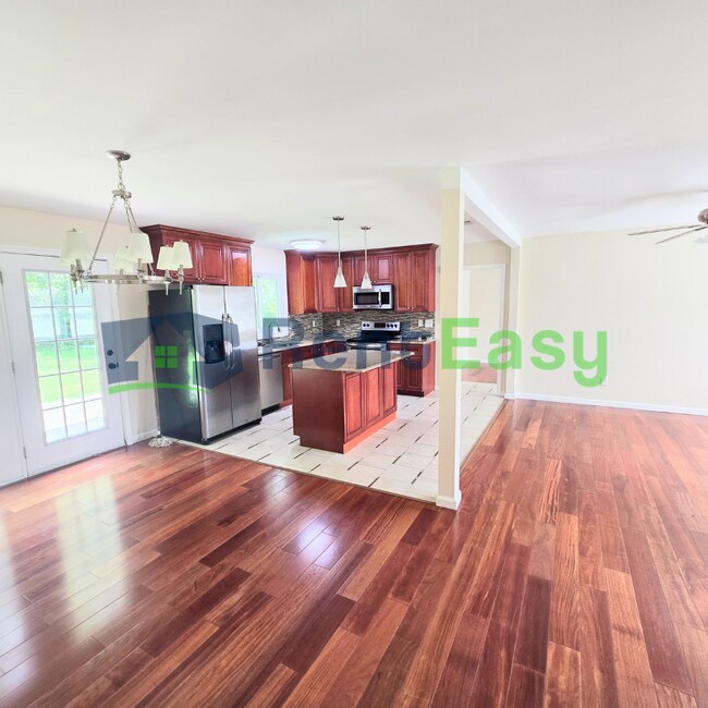 Building Photo - 3129 Woodbaugh Dr