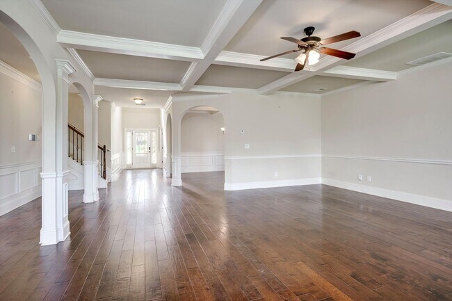 Building Photo - 542 Oconee Cir