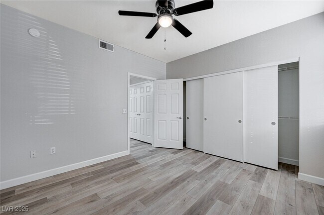 Building Photo - 75 N Valle Verde Dr