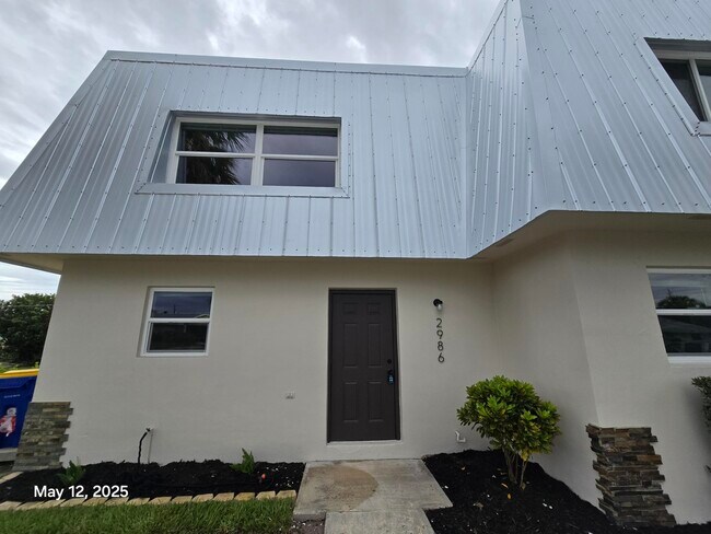 Primary Photo - 2986 SE Bonita St