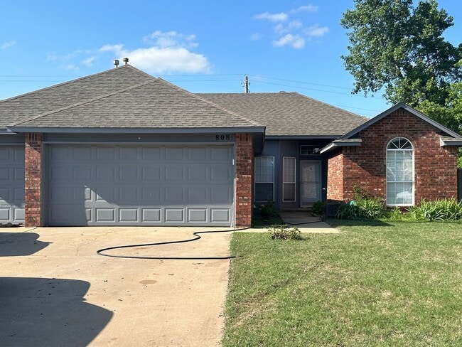 Primary Photo - Beautiful Fully Remodeled 3 bedroom in the...