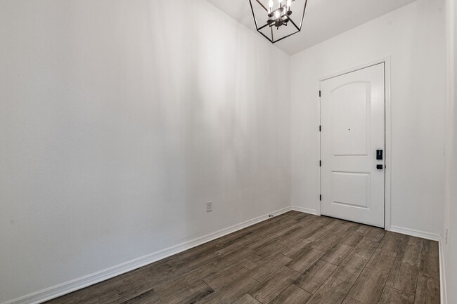 Building Photo - 11817 Moonsail Dr