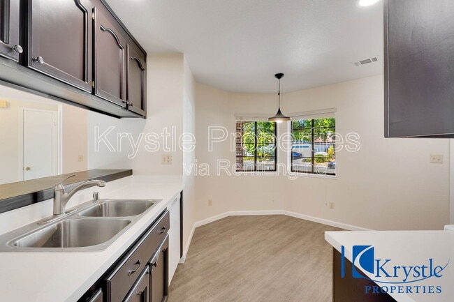 Building Photo - 343 Clydesdale Dr
