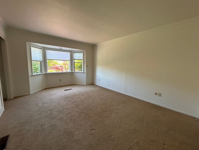 Building Photo - 416 Oak Vista Dr