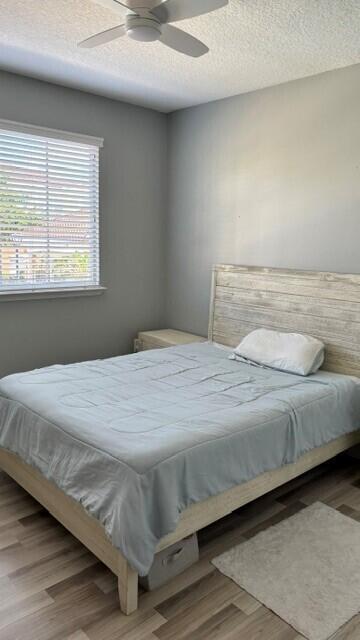 Building Photo - 9901 Baywinds Blvd