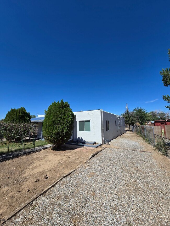 Building Photo - North Valley Home for Rent