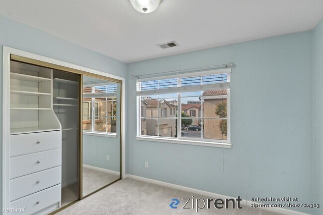 Building Photo - 4 br, 2.5 bath House - 2168 Esperanca Aven...