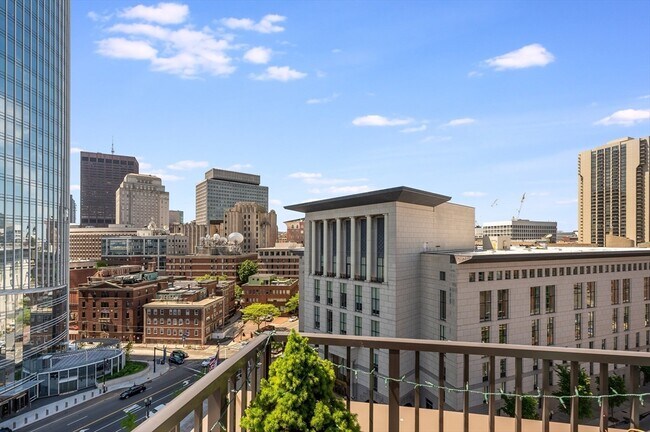 Building Photo - 121 Portland St