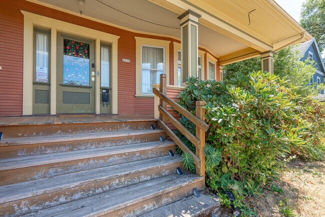 Building Photo - Charming Sabin Craftsman with Fenced Yard, Deck, and More!