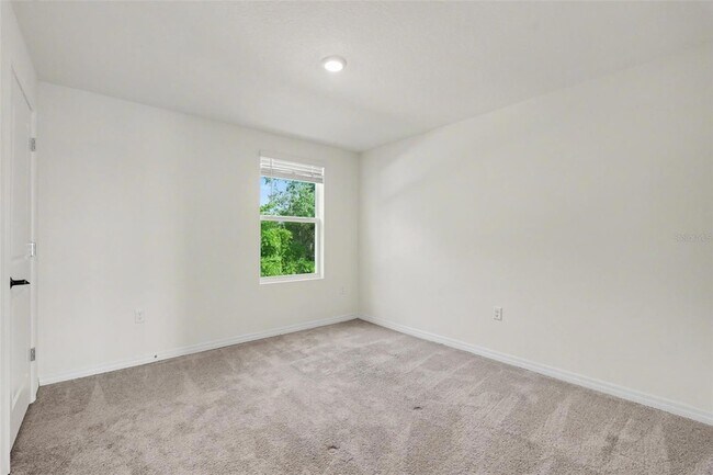 Building Photo - 36851 Goffaux Loop