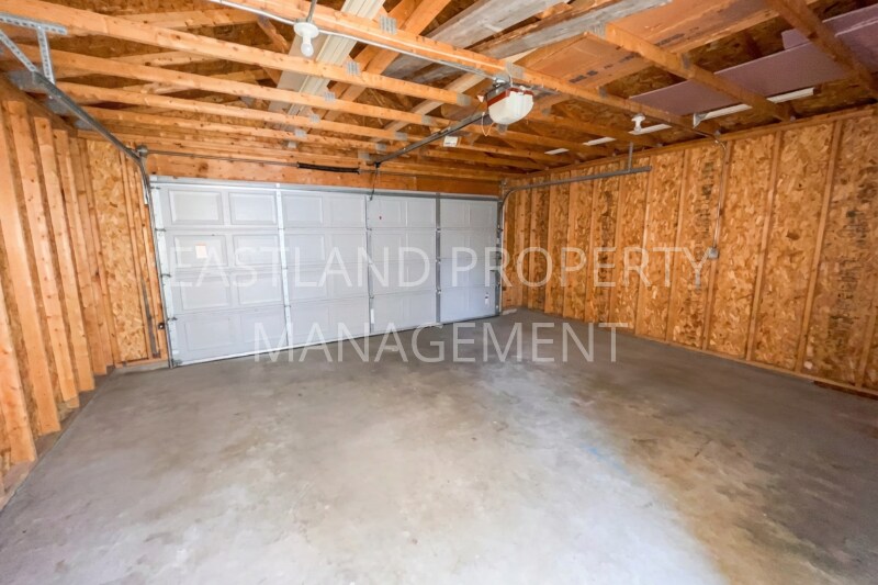 Building Photo - 1966 Burr St