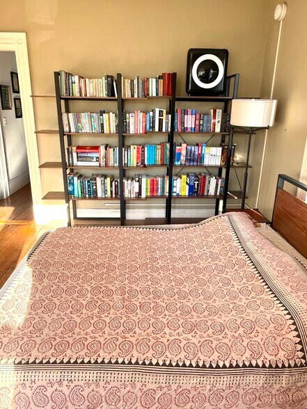 Building Photo - 95 Beckett St