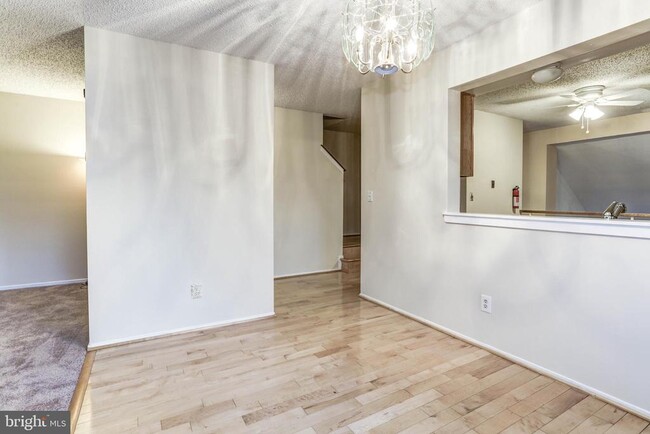 Building Photo - 20573 Summersong Ln