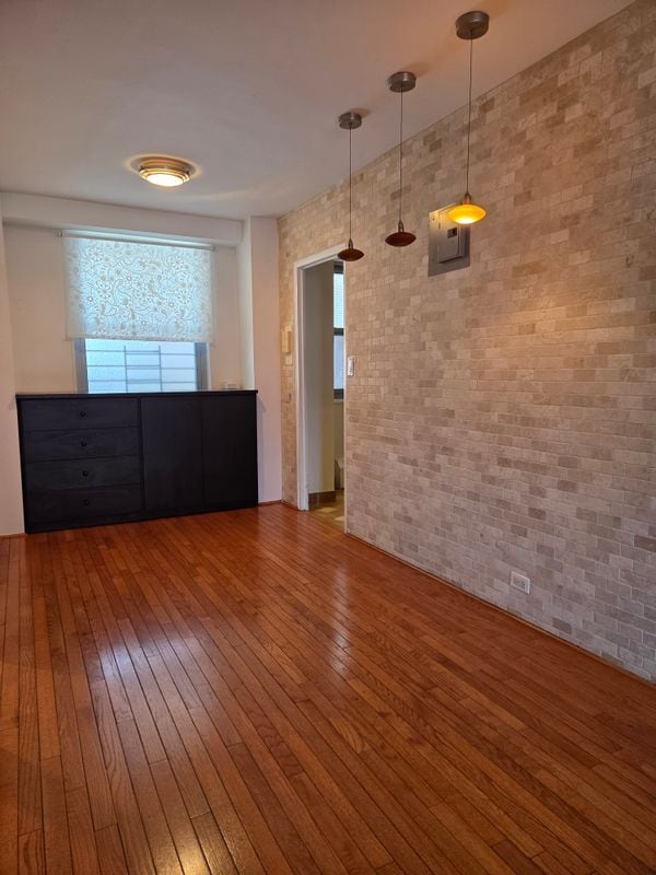 Building Photo - 61-25 97th St