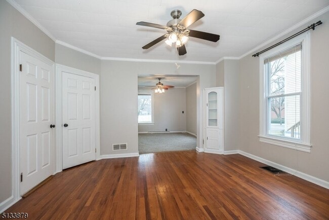 Building Photo - 627 Washington St