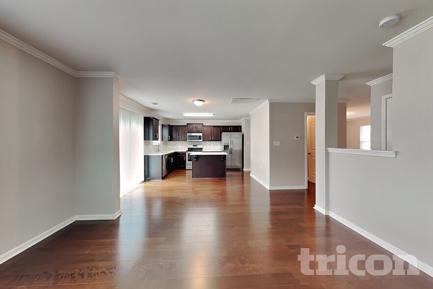 Building Photo - 6931 Savanna Springs Dr