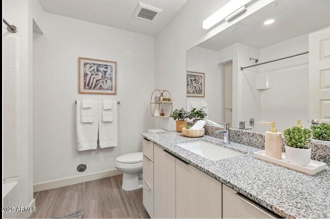 Building Photo - 9275 N 29th Ave