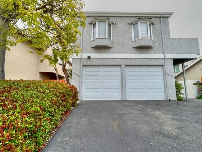 Building Photo - 33936 Alcazar Dr
