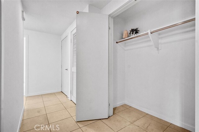 Building Photo - 411 W Seaside Way
