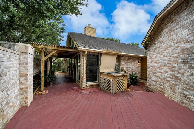 Building Photo - 1023 Oyster Bay Dr
