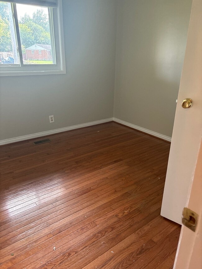 Building Photo - 4209 Narcissus Dr