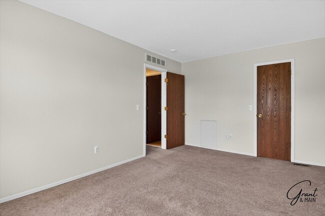 Building Photo - 15834 N Franklin Dr