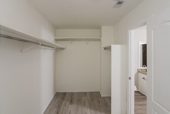 Building Photo - 10711 Amble Coach