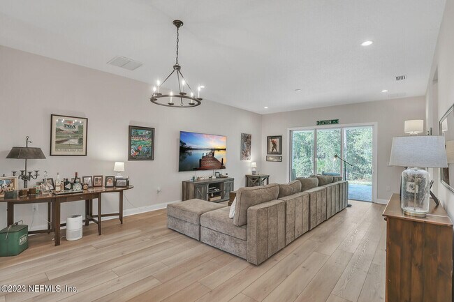 Building Photo - 158 Liberty Bell Rd