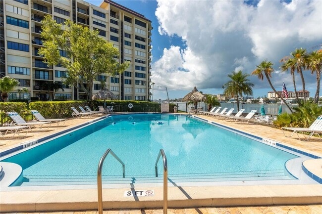 Building Photo - 700 Island Way