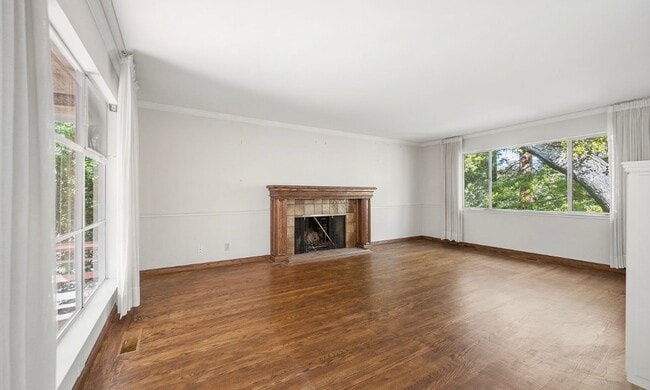 Building Photo - 70 Tiptoe Ln