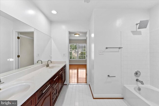 Building Photo - 13646 Sweet Woodruff Ln