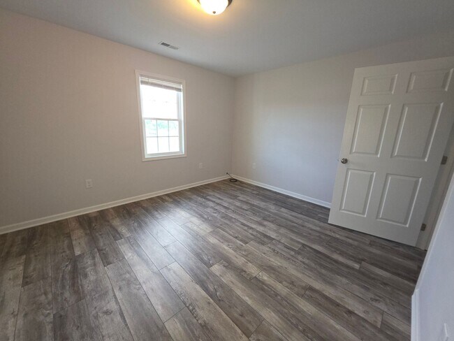 Building Photo - 2171 Smith Mountain Lake Pkwy