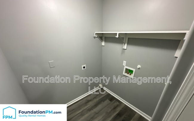 Building Photo - 3679 Tchulahoma Rd